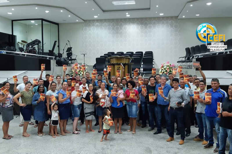 Imagem de Abertura do Curso de Evangelismo Filadélfia(CEFI) na AD em Ministro Andreazza-RO, igreja presidida pelo Pr. Aguinel da Lacerda. Esta é somente a Turma de segunda-feira.